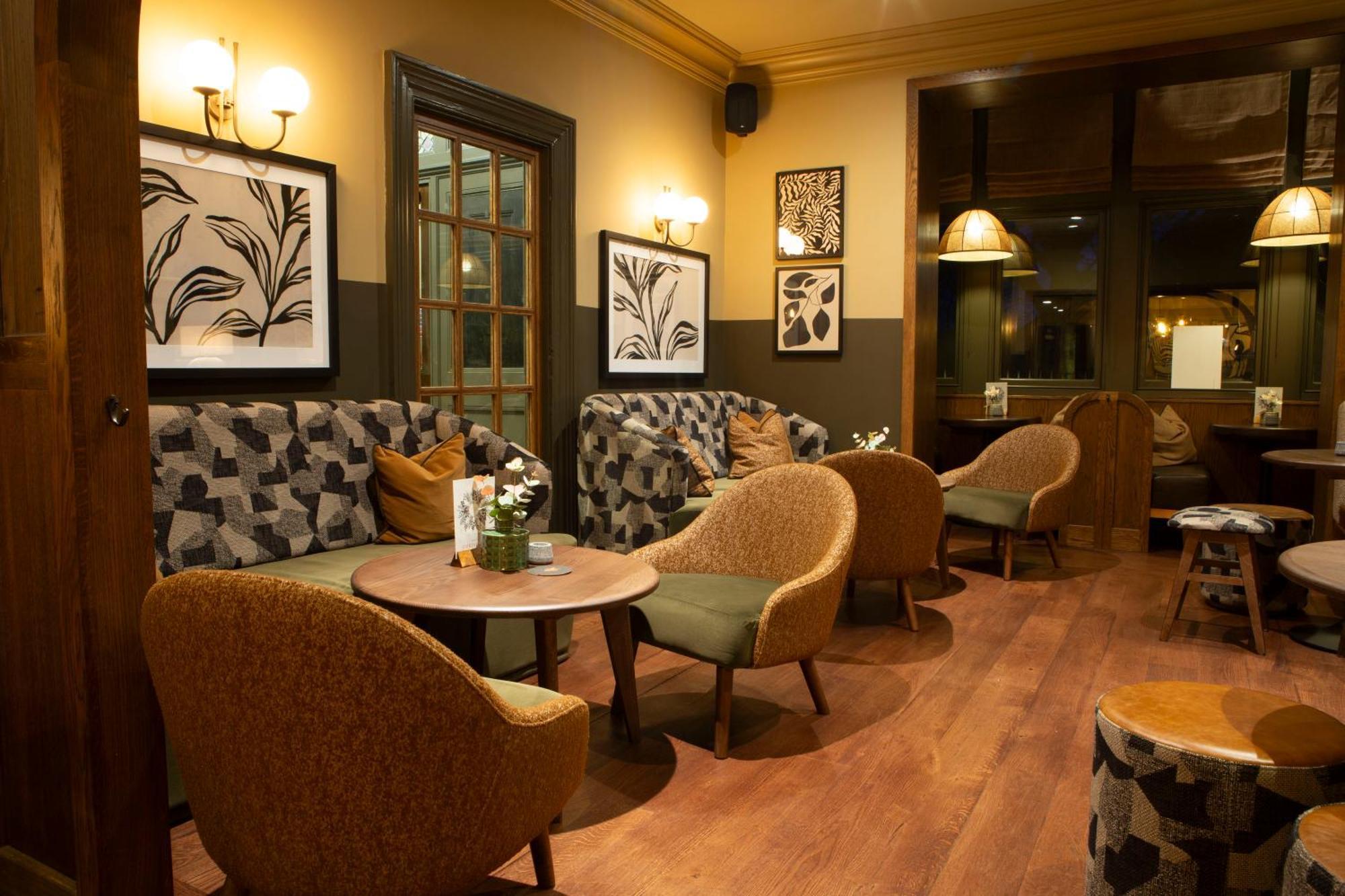 The Wheatley Arms Hotel Ilkley Bagian luar foto